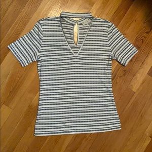 1. State short sleeved shirt